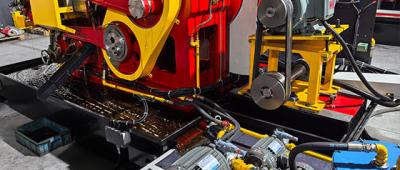 WXING : machines de frappe à froid à 3 stations ou à 4 stations